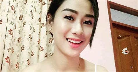 bokep tante selingkuh|FUGA